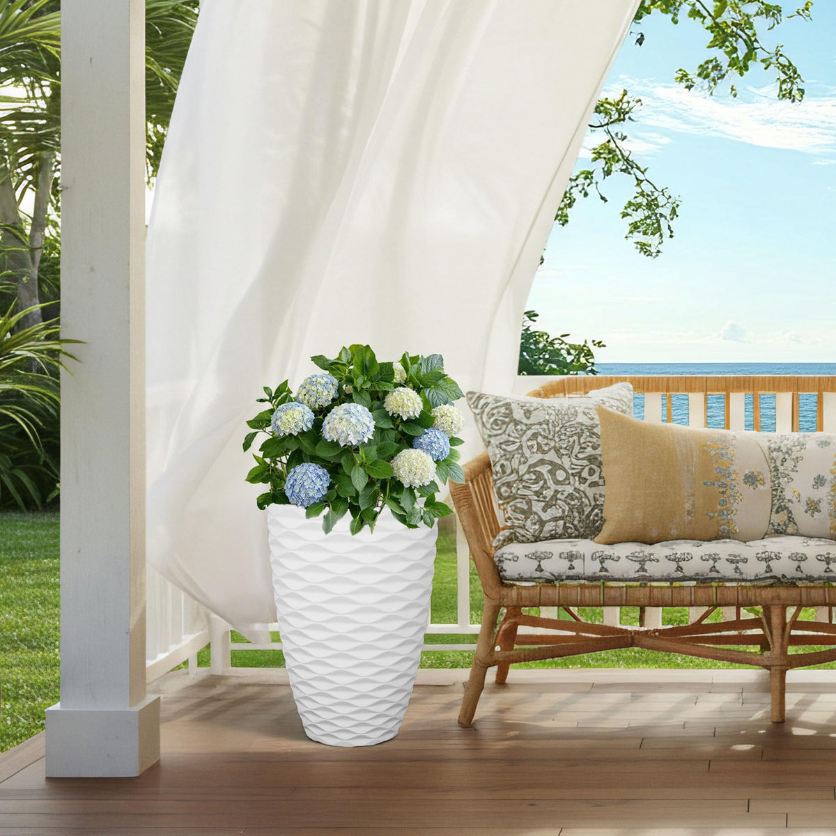 Ultym Nordic Wavy Tall Planter large size suitable for tall plants.