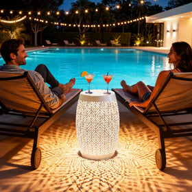 Ultym weather-resistant iron construction for durable outdoor use.