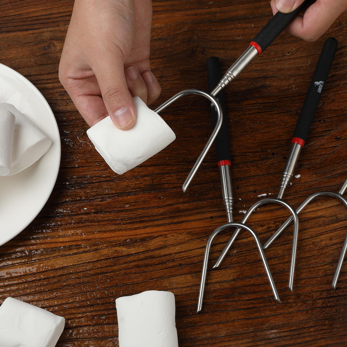 UNCO rust-resistant steel sticks ideal for marshmallows and hot dogs