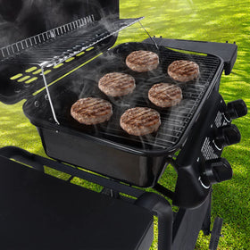 Uniflasy heat-retention grate helps maintain temperature for consistent grilling