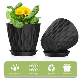 UOUZ Removable saucers simplify cleaning and watering routines.