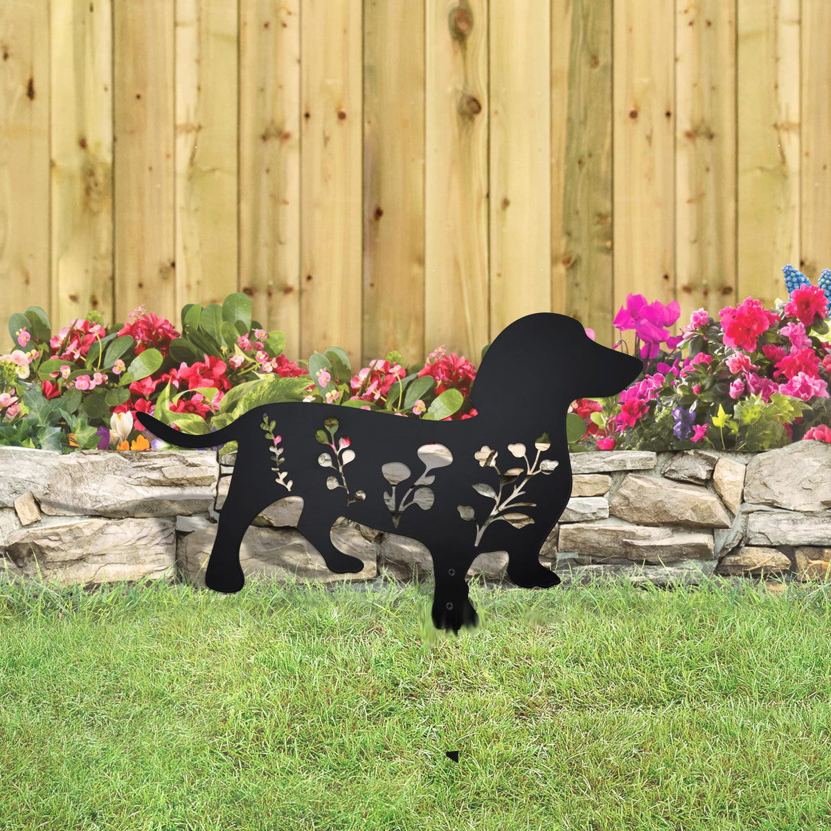 Urbraneco garden decor with floral accents complements traditional and modern outdoor spaces.