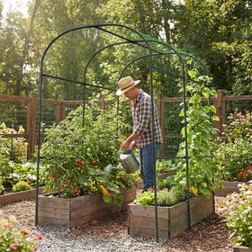 UrGROWA adjustable height connections tailor to plant height and growth stages.