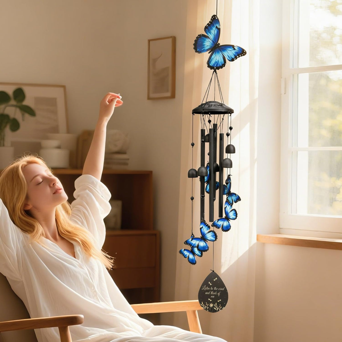 USJOK butterfly wind chime metal-tubes-sound delivers deep, relaxing notes.