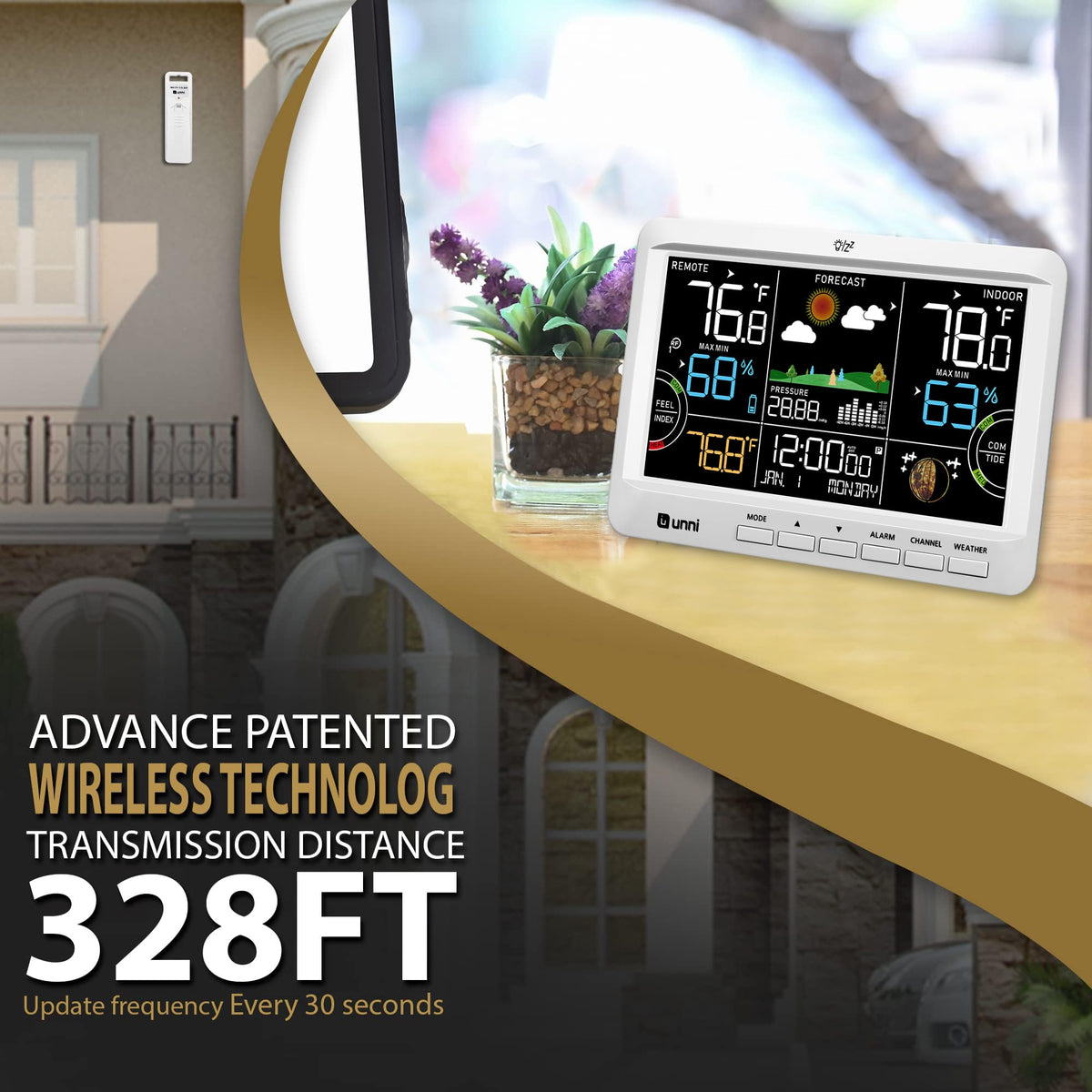 U UNNI outdoor sensor sending real-time temperature and humidity to the main unit.