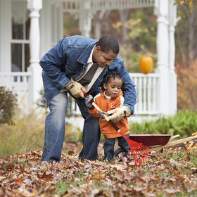 UYEDUJZ kids rake set in use shows colorful, family-friendly gardening.