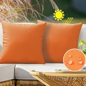 VAKADO outdoor pillow cover with pumpkin decor, weatherproof for patios.