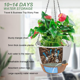 Vanslogreen planter shows removable tray for water storage.