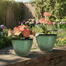Vanslogreen indoor-outdoor planter kit fits living rooms, balconies, or gardens.