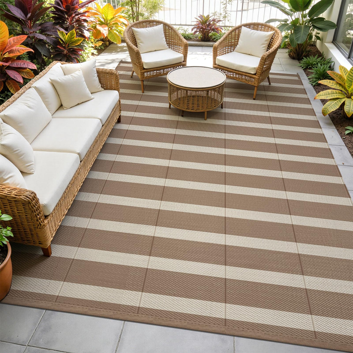 Vaukki versatile rug suitable for patios, decks, RVs, and more.