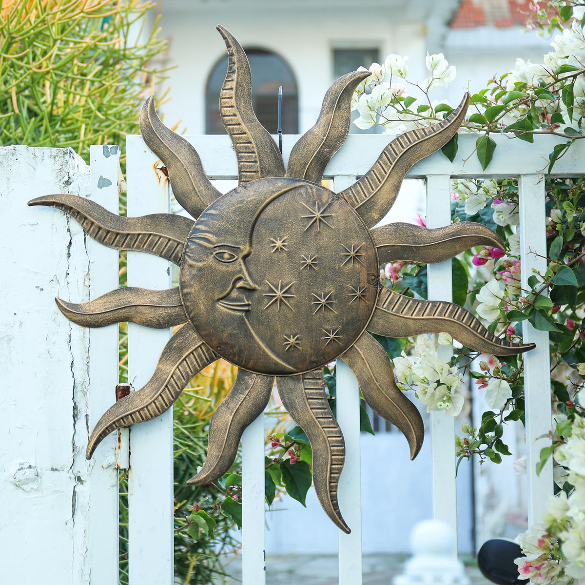 VCUTEKA sun face wall sculpture with classic charm for entryways
