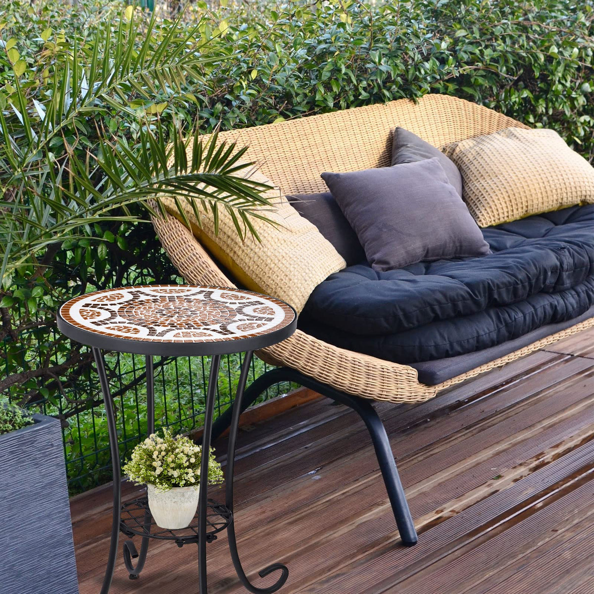 VCUTEKA beach-theme decor ready for outdoor gatherings and poolside settings.
