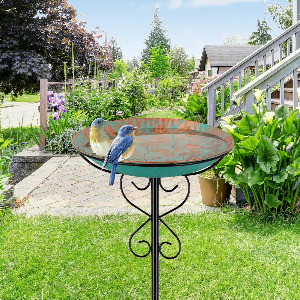 Venniy sturdy 5-prong base supports stable standing bath for spring visitors.