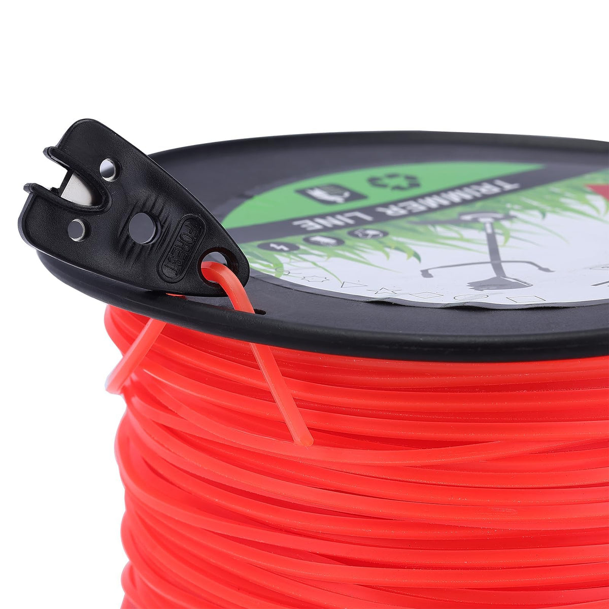 Venseri Maxi Edge 0.095 inch cuts dense weeds with clean precision.