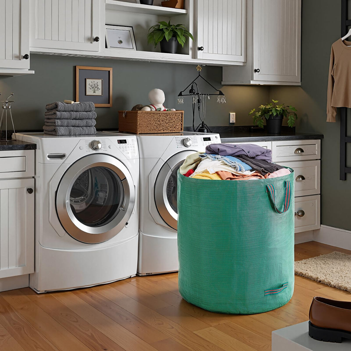 VEVOR multipurpose bag doubles as camping trash bin.