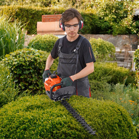 VEVOR hedge trimmer with shoulder strap for balanced handling