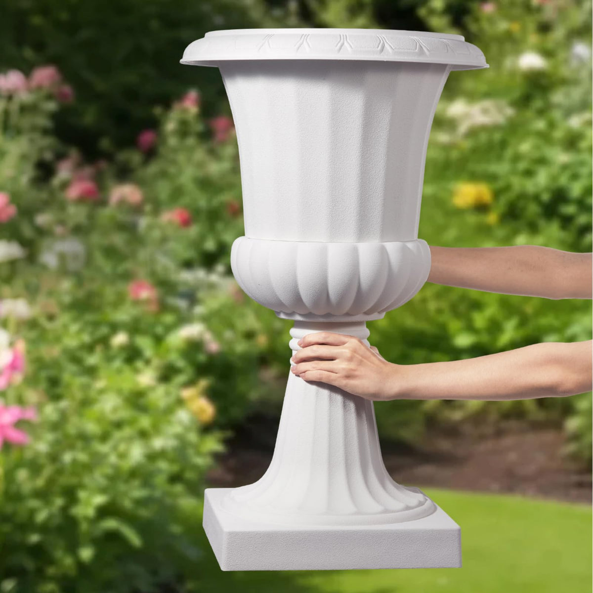 Easy assembly of VEVOR urn planters without tools