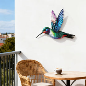 VEWOGARDEN gift-ready hummingbird decor for garden lovers.