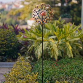 VEWOGARDEN rust-resistant finish keeps outdoor sculpture vibrant.