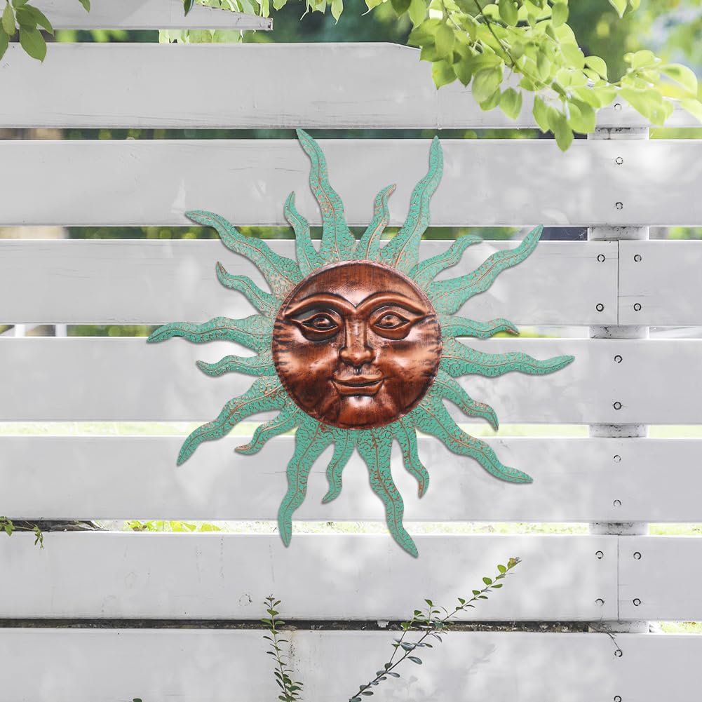 VEWOGARDEN sun art metal wall piece close-up showing rustproof coating durability