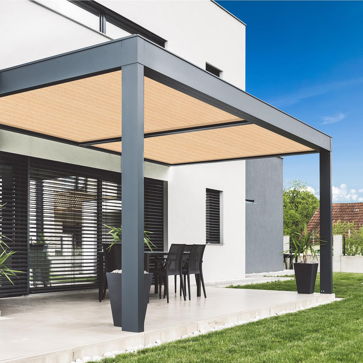 VICLLAX 200gsm HDPE material emphasizes rugged durability.