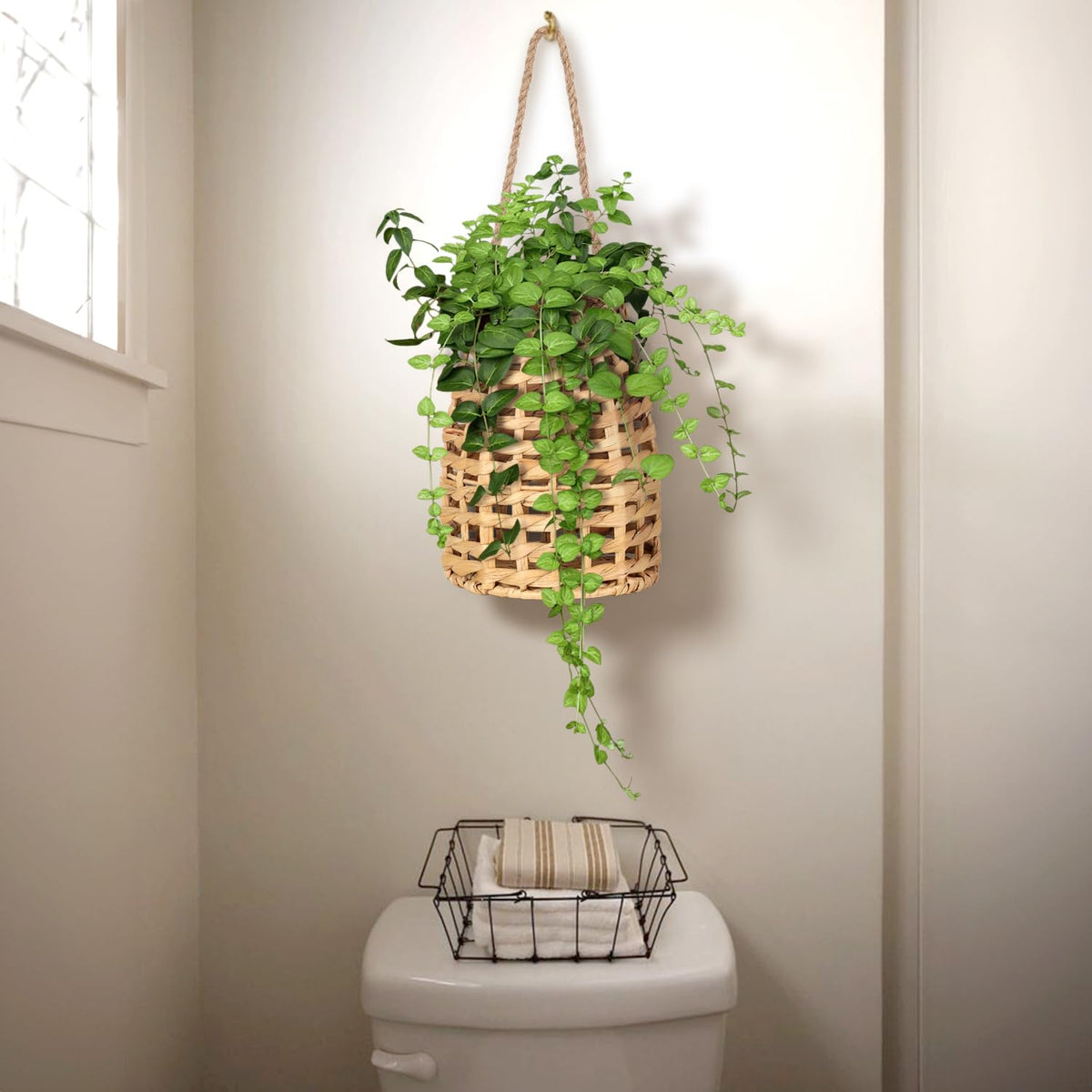 VINAHAND natural-material organizer blends with vintage or contemporary interiors