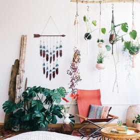 VinSees wind chime pendants create gentle tones with decorative impact