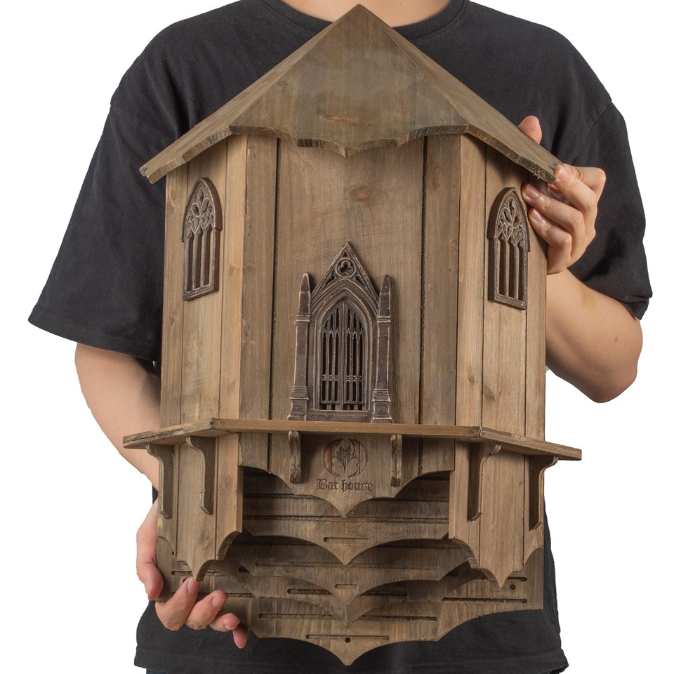 VIREESR bat house XL front view shows a spacious roosting habitat, supporting pollination.