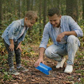 VisidgeB2C humane mouse trap supports indoor and outdoor use for flexible placement.