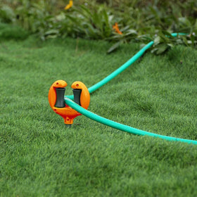 VIVIMEOW easy-install spike pushes into ground without tools.