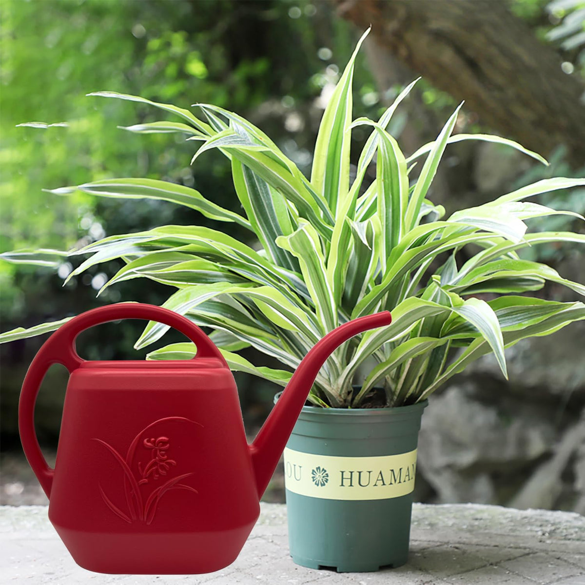 VKPLITE Watering Can crafted from recyclable plastic for eco-friendly garden care.