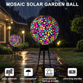 VOREEN LED solar light illuminates outdoor paths with soft multicolor patterns