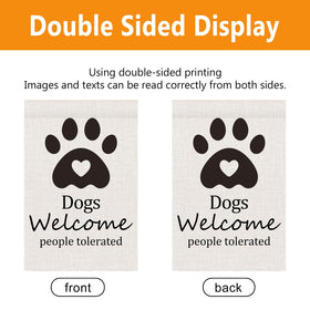 Vorupel burlap flag material highlights texture and weather-friendly outdoor decor.