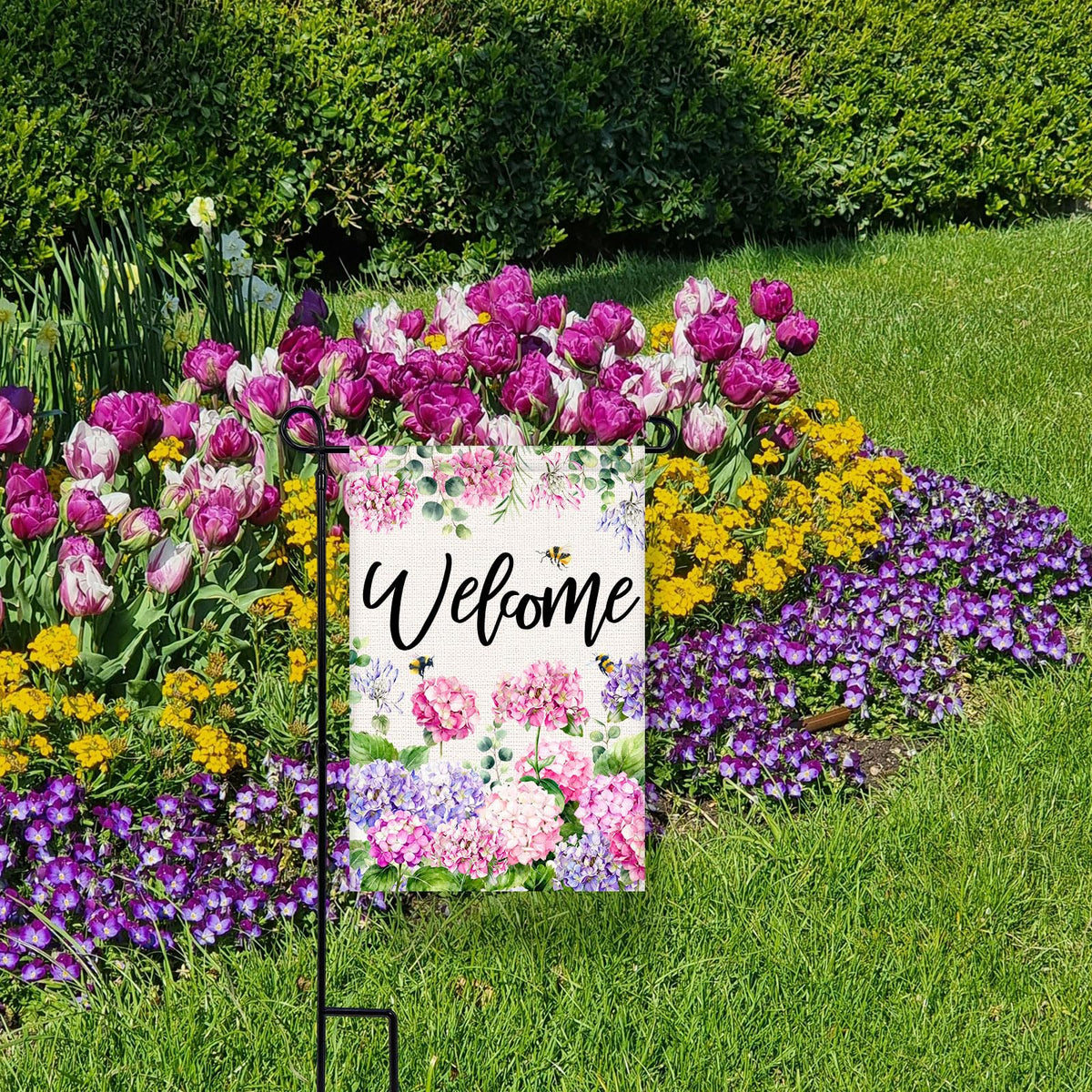 Vorupel double-sided design creates vibrant scenery from every angle.