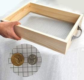 Voulosimi soil sifter with 3-8 mesh screen for efficient screening and rocks removal.
