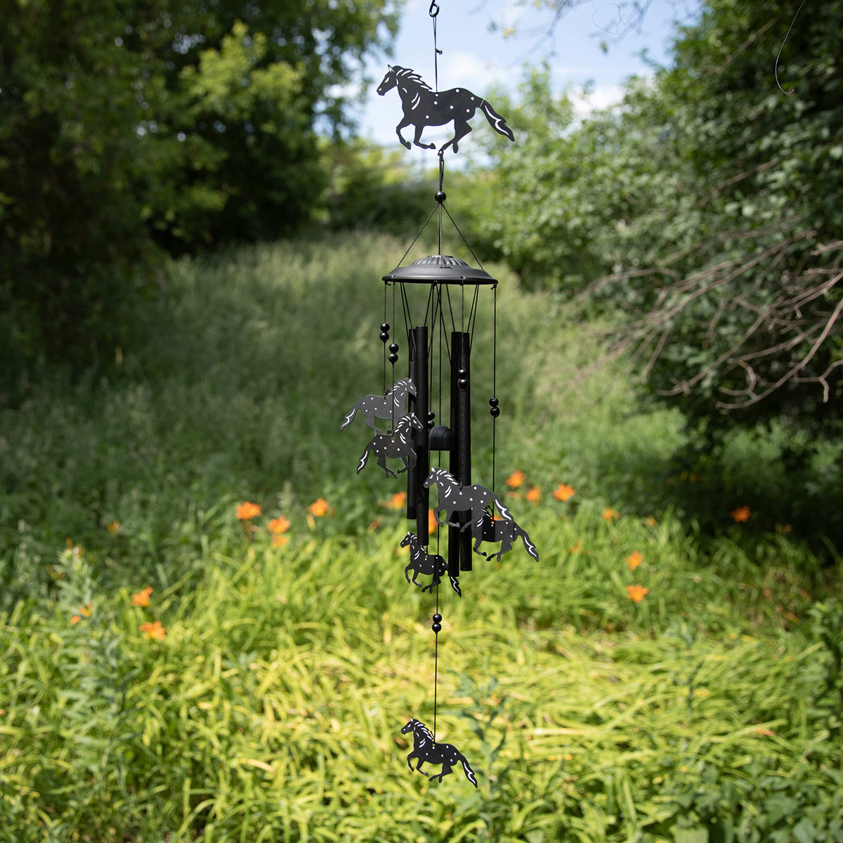 VP Home 84-inch wind chime creates a dramatic, soothing outdoor presence.