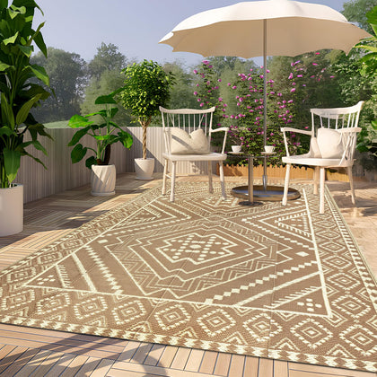 VSIWB waterproof outdoor rug in beige on patio with reversible design for versatile styling