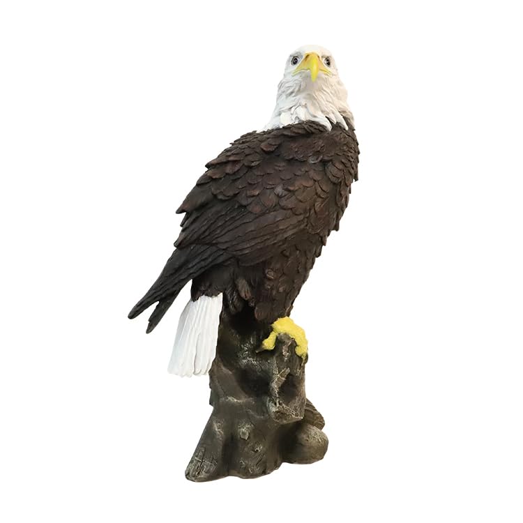 VV-Ladybug bald eagle statue on tree stump adds lifelike detail to gardens.