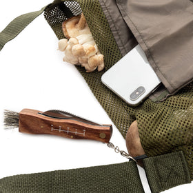 VylerSky mushroom knife and brush set for efficient mushroom collection.