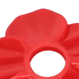 Watris Veiyi realistic-looking flowers improve feeder aesthetics and bird visibility.