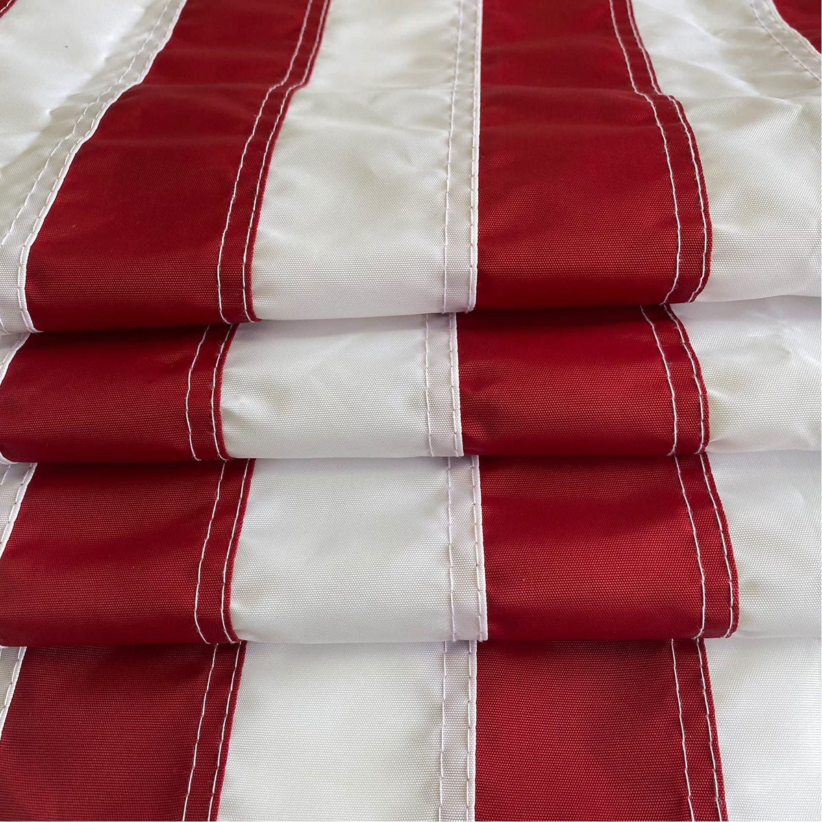 WDGG double-sided US flag stays visible from both sides.