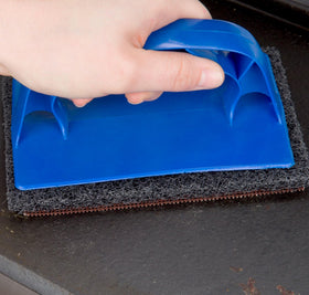 Weavura grill cleaning kit in action showing components and use.