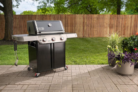 Weber Genesis E-315 grease-management system simplifies cleanup after grilling