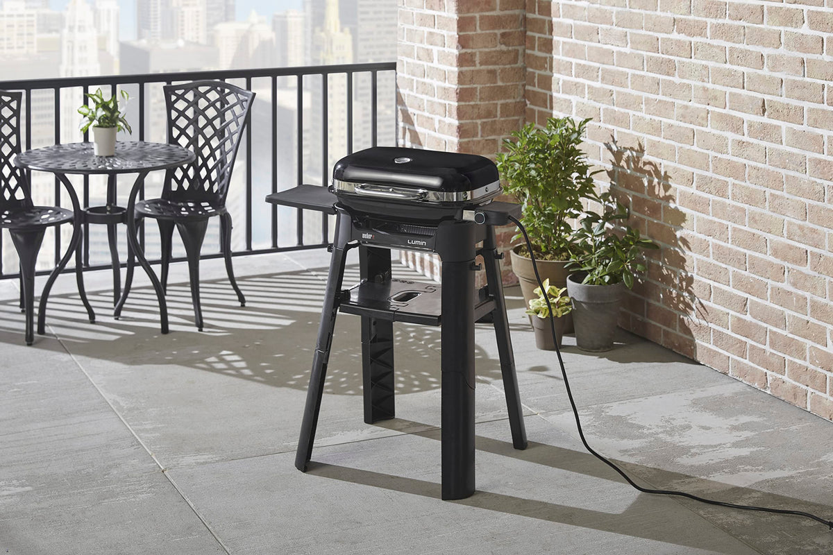 Durable fade-resistant materials ensure lasting color on the Weber Lumin Compact Stand.