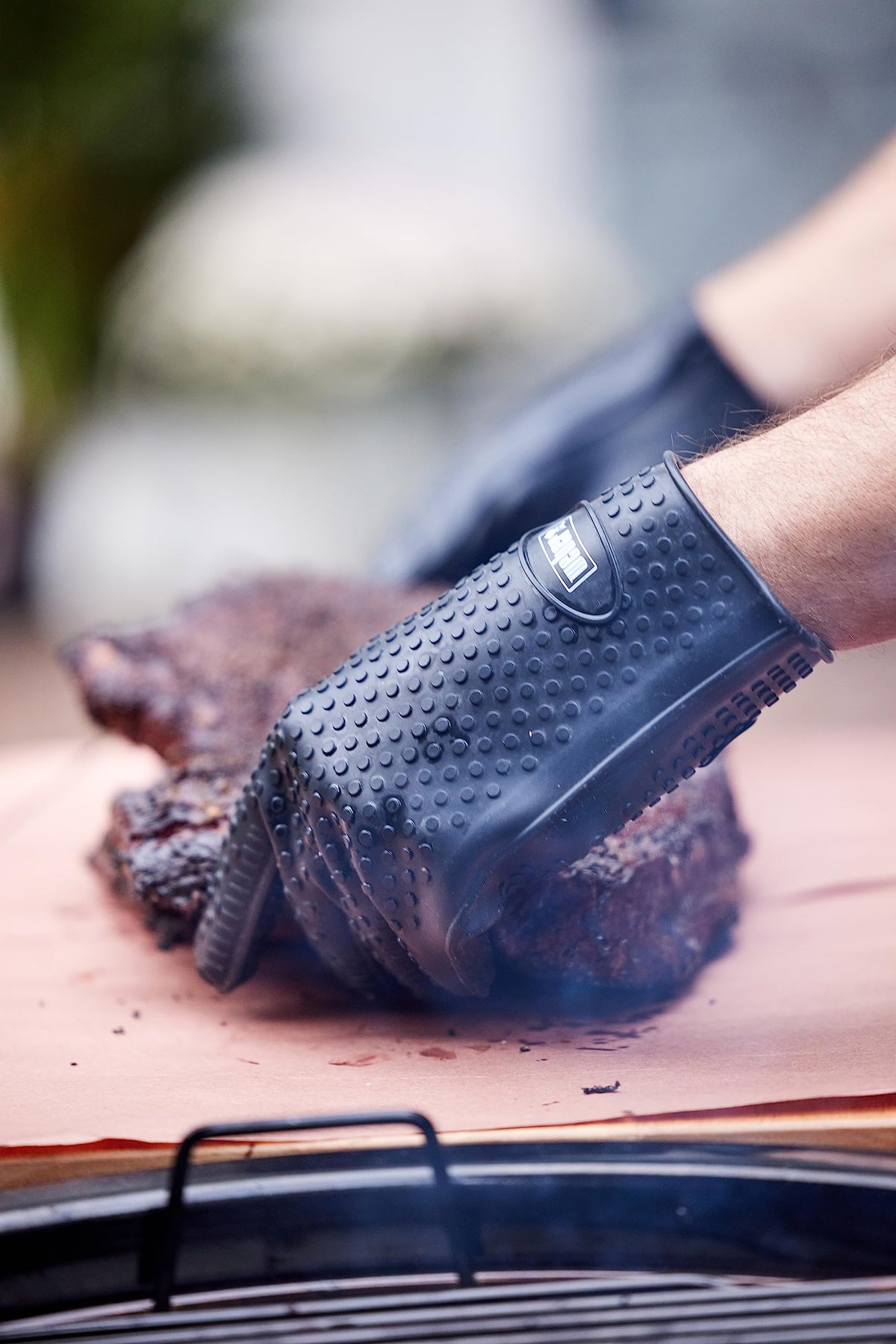 Weber silicone grilling gloves FDA compliant and food grade for grilling sessions