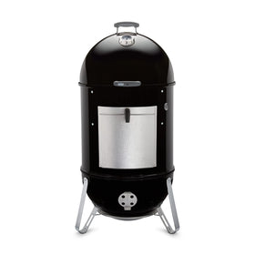 Weber Smokey Mountain 22-Inch temperature grommet monitors internal heat.