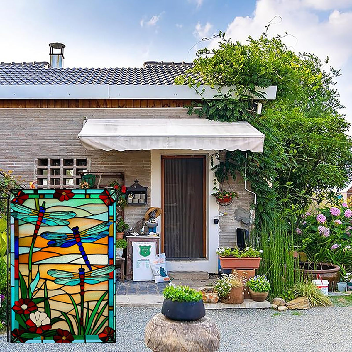 Weizedm floral dragonfly artwork flag for garden paths and entryways.
