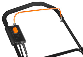 WEN DT1526 3600 rpm motor powers dethatching and scarifying