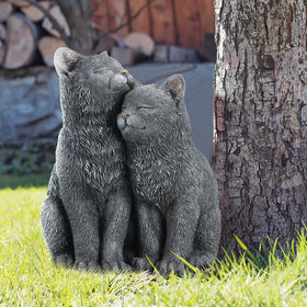 Wenqik Cat Garden Decor, heart-tail design adds warmth.