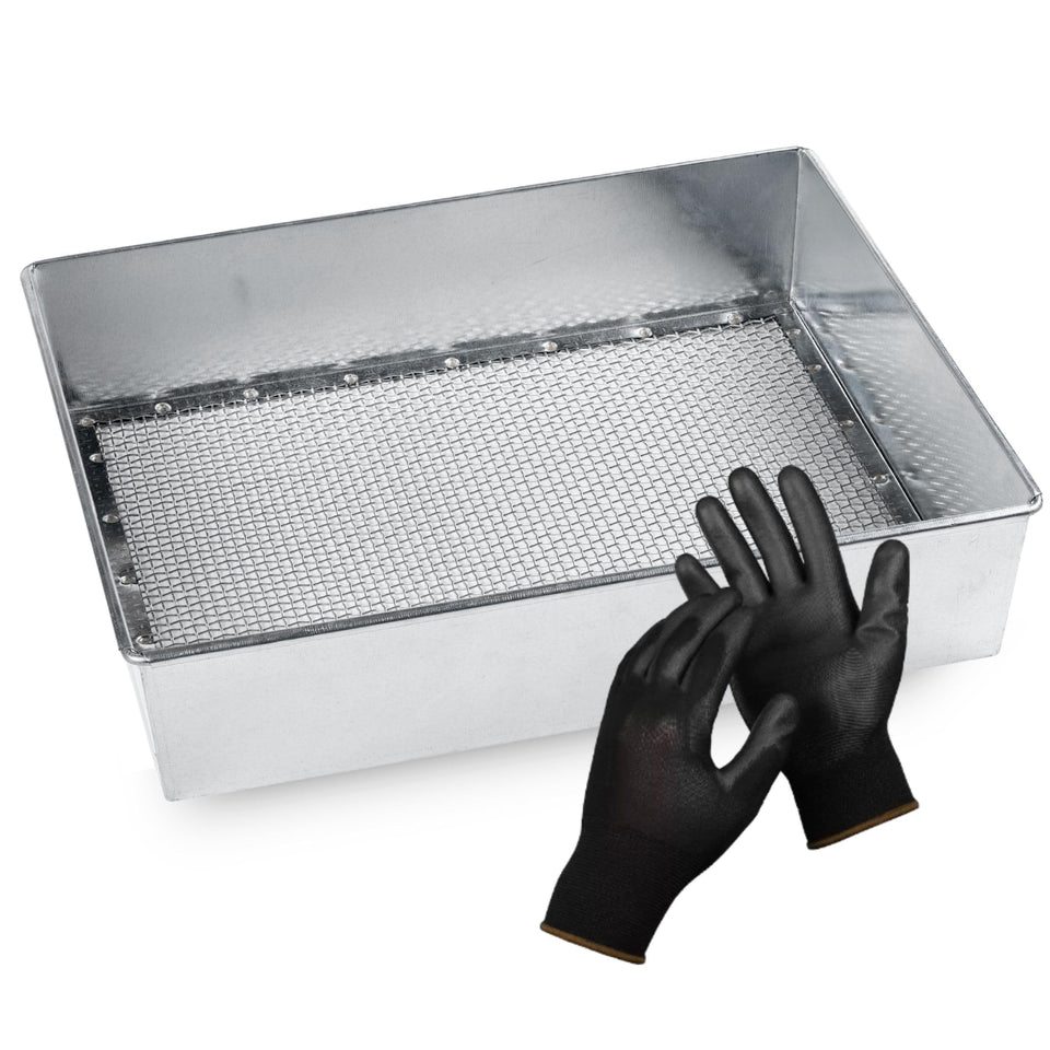 Wenses Soil Sifter full view showing a compact garden sieve for quick sorting.